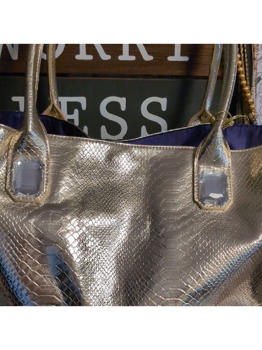 House Of Taylor Textured Tote Gift Bag